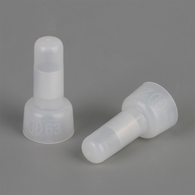 关闭端压接连接器