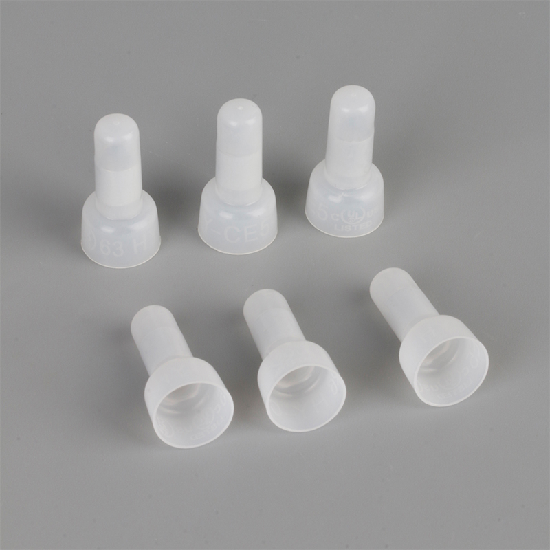 关闭端压接连接器