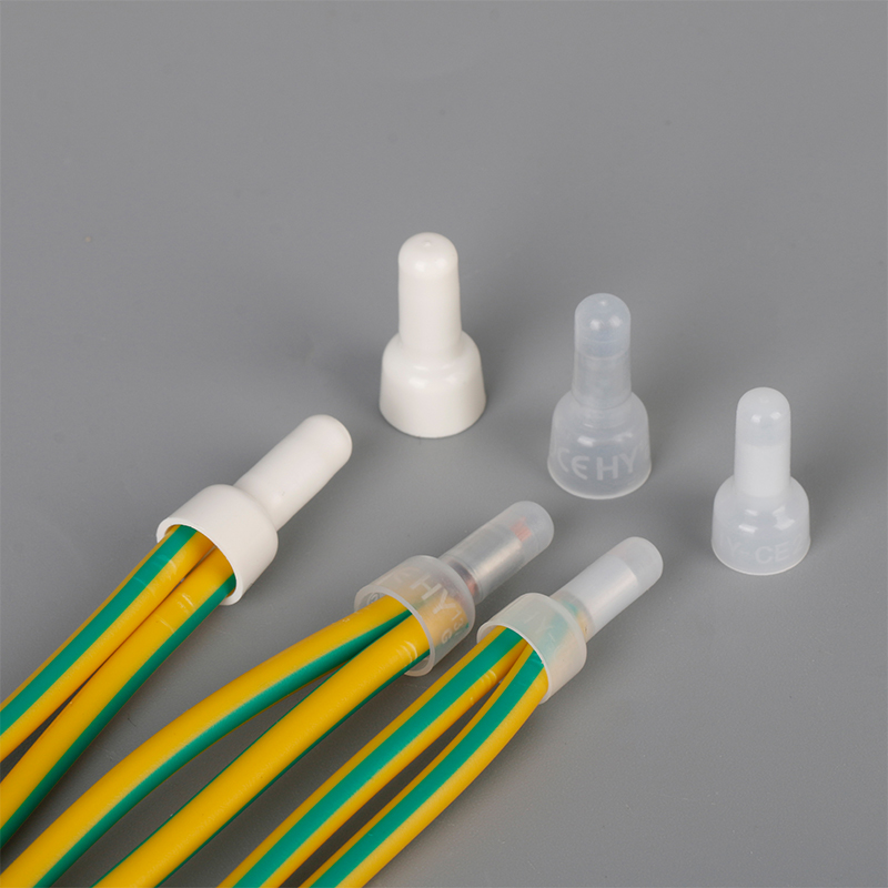 关闭端压接连接器